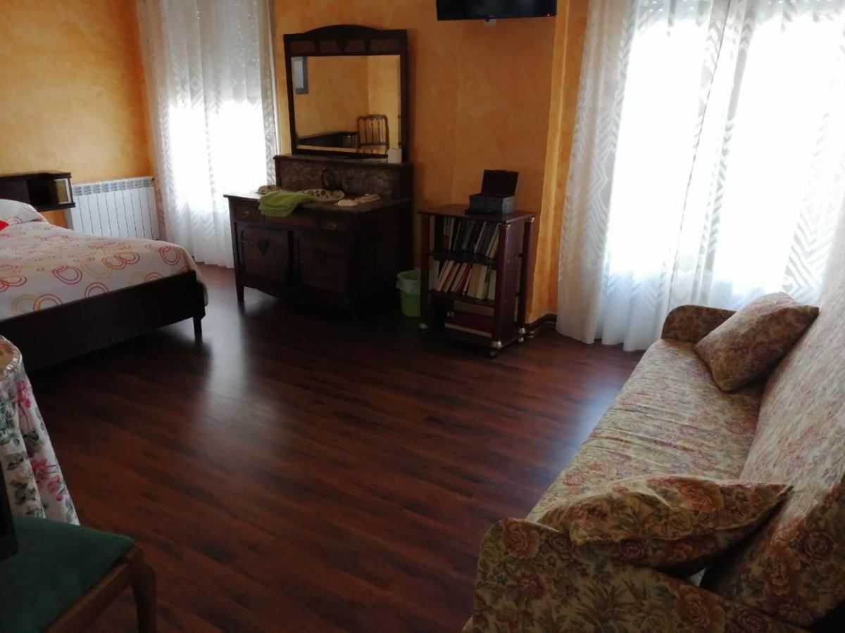 Hospedaje Menendez Pelayo Santander Bagian luar foto