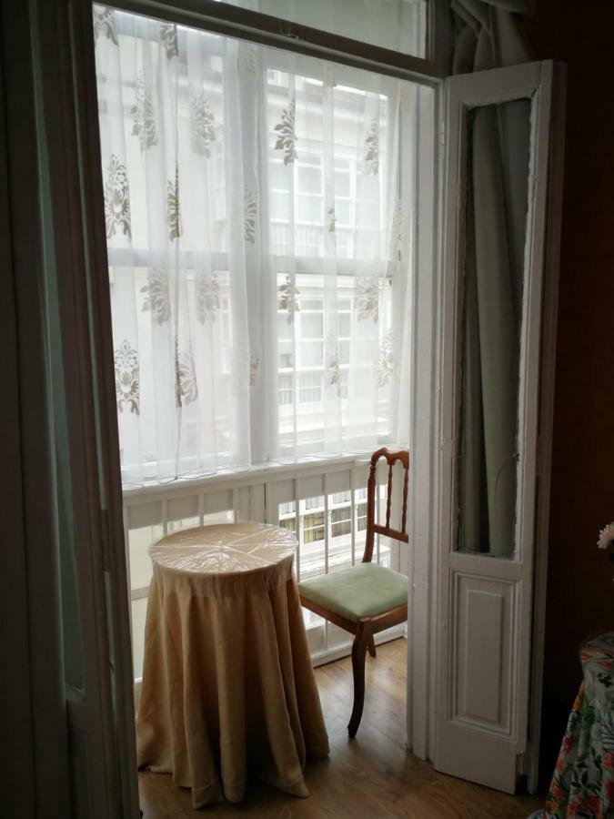 Hospedaje Menendez Pelayo Santander Bagian luar foto